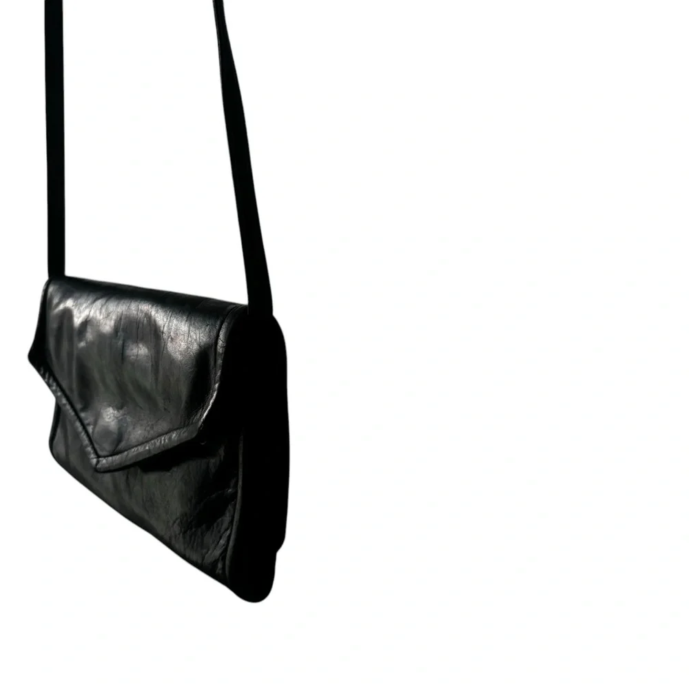 Julia Duren Vintage Rainguarded Leather Black Crossbody Envelope Wallet Bag